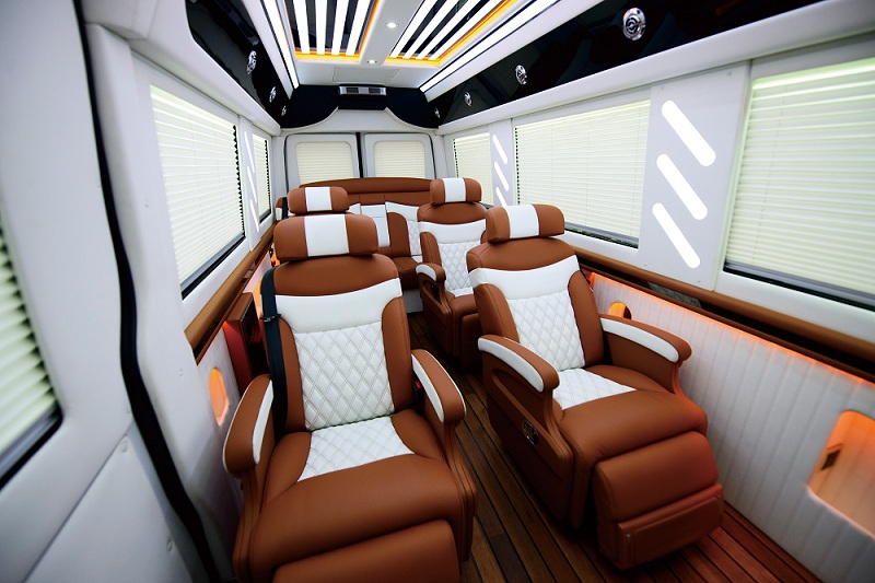 ♞ 商务车界的大白，萌系暖男【梅赛德斯奔驰凌特】暖暖哒，很贴心