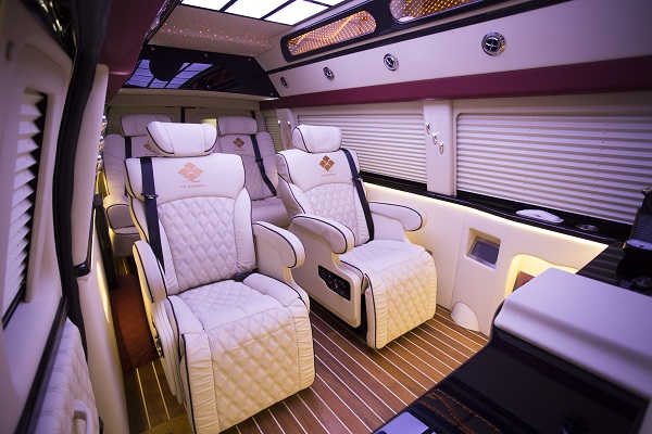 雍华版（福特-E350）