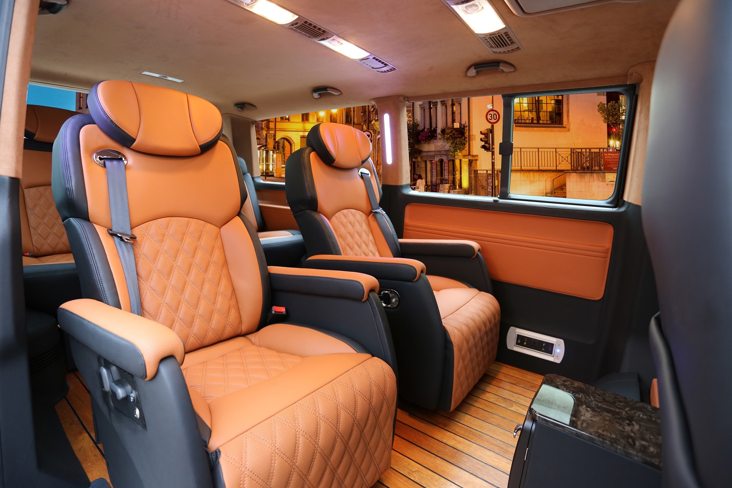 简奢版（进口大众-凯路威）