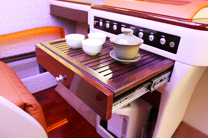 潮雅版（梅赛德斯奔驰-威霆）