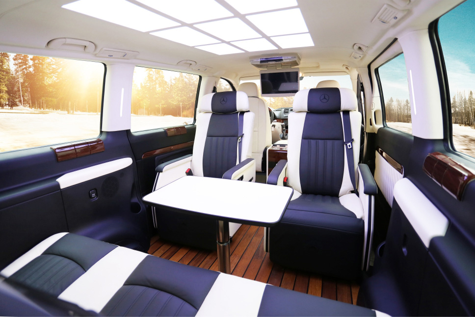 黑白经典版（梅赛德斯奔驰-威霆）