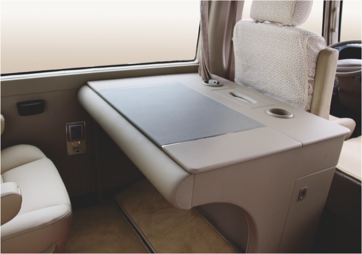 豪华真皮防撞办公桌