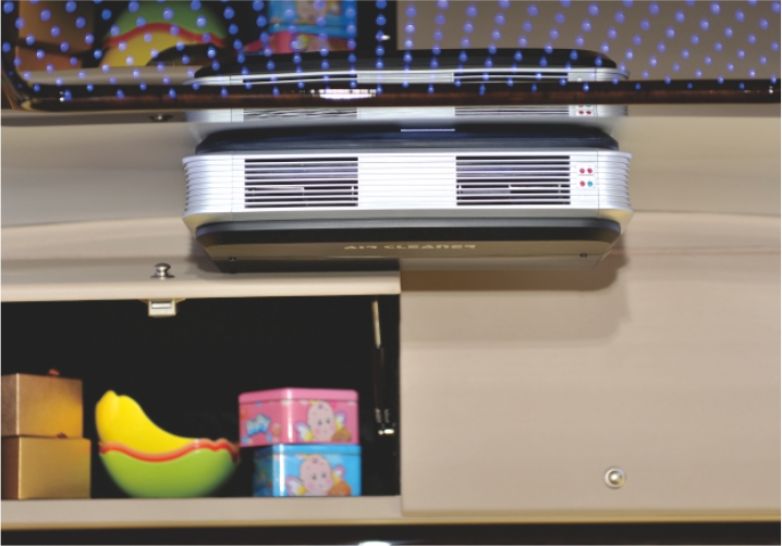 后天花顶航空式储物柜