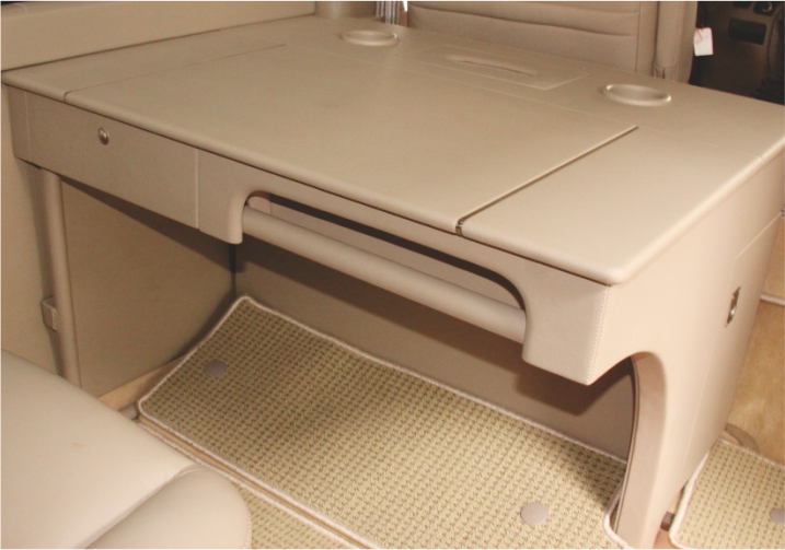 豪华真皮办公桌